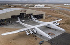 Cofundador da Microsoft apresenta o maior avião do mundo Cofundador da Microsoft apresenta o maior avião do mundo