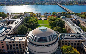 Cientista do MIT é preso por pesquisar no Google