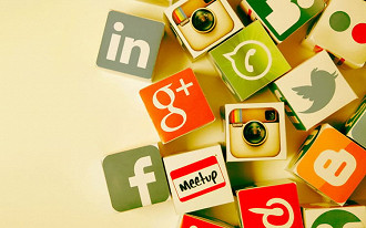 40% da população usa alguma rede social 40% da população usa alguma rede social