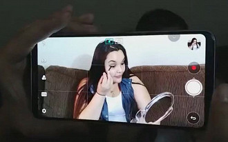 Dispositivo deve vir com duplo sistema de câmeras com sensor de 21 megapixels Dispositivo deve vir com duplo sistema de câmeras com sensor de 21 megapixels