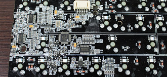 Componentes da PCB do MasterKeys Pro S