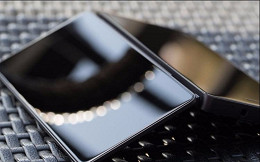 ZTE irá lançar smartphone dobrável com duas telas