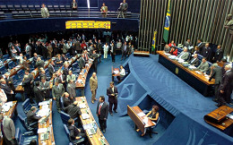 Senado aprova projeto de lei complementar que regulamenta os apps de mobilidade Senado aprova projeto de lei complementar que regulamenta os apps de mobilidade