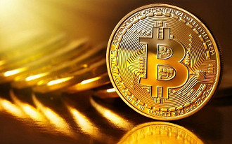 Recorde: Bitcoin passa a custar mais de R$ 21 mil. Recorde: Bitcoin passa a custar mais de R$ 21 mil.