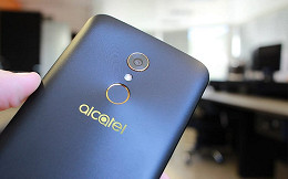 Alcatel A7 - Unboxing