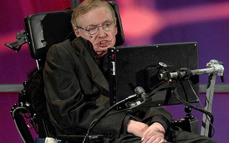 Inteligência Artificial pode acabar com humanidade, diz Stephen Hawking .