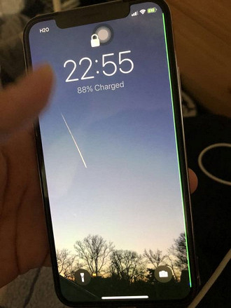 Linha verde na tela do iPhone X