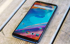 Canal do YouTube diz que OnePlus 5T é à prova de água Canal do YouTube diz que OnePlus 5T é à prova de água