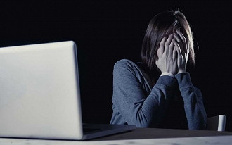 Senado brasileiro aprova criminalização para o pornô de vingança. Senado brasileiro aprova criminalização para o pornô de vingança.
