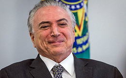 Hackers invadem site da Previdência Social e ameaçam divulgar dados de brasileiros contra reforma Hackers invadem site da Previdência Social e ameaçam divulgar dados de brasileiros contra reforma