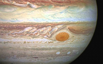 Mancha Vermelha de Júpiter é 50 vezes mais profunda que os oceanos da Terra