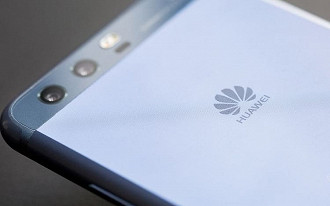 CEO da Huawei comemora número de venda de smartphones em 2017.