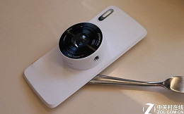 Moto snaps 2018: Câmera Karl ZEISS, teclado e tablet e câmera rotativa