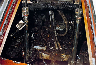 O interior da cápsula Apollo 1 após o incêndio