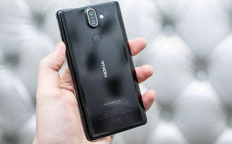 Nokia 8