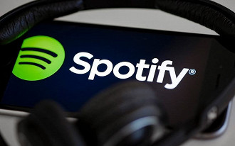 Spotify começa a notificar usuários que usam serviço Premium de modo ilegal.