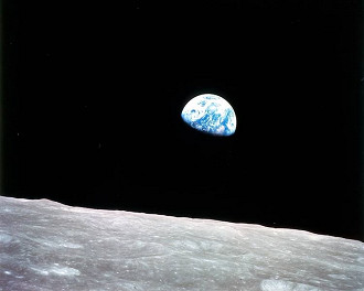 Pela primeira vez, os seres humanos viram a Terra subir acima da Lua durante o Apollo 8. Esta galeria oferece outros destaques da missão
