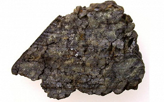 Pedaço do meteorito Almahata Sitta. (Foto: Divulgação)