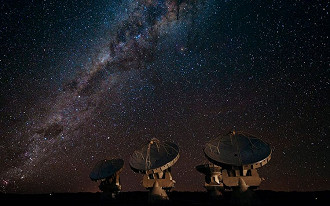 Radiotelescópios empregam conceitos das equações de 2º grau