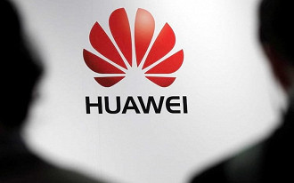 Huawei pode ter fechado parceria para produção de tela dobrável de 8 polegadas, aponta rumor.
