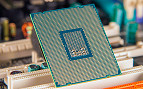 Core i7 8086K: Intel apresenta processador de 28 núcleos e clock de 5GHz