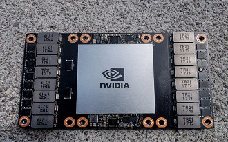 O Summit contém 9.216 CPUs IBM Power9 e 27.648 GPUs Nvidia Volta. O Summit contém 9.216 CPUs IBM Power9 e 27.648 GPUs Nvidia Volta.