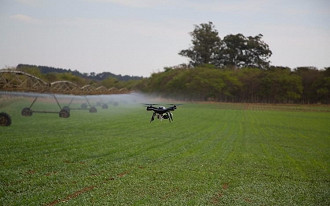 Os veículos não tripulados também colaboram no método de controle biológico de pestes, já que todo o mapeamento acontece em um menor espaço de tempo.