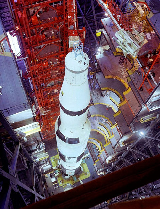 Saturn V pronto para a missão Apollo 4