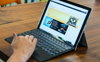 Surface Pro 3 e 5 ganha  atualização da Microsoft.