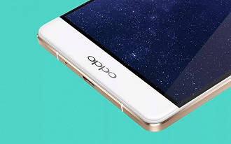 Oppo estaria trabalhando no seu smartphone dobrável