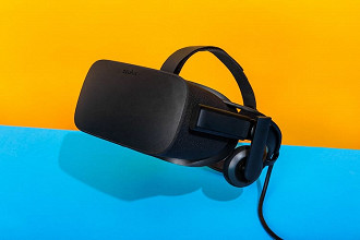 Para que os óculos de realidade virtual despontem é preciso que esse cabo seja removido o quanto antes