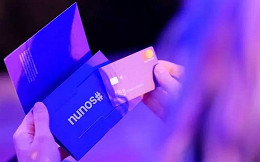 Nubank anuncia chegada da função débito e saque em seus cartões Nubank anuncia chegada da função débito e saque em seus cartões