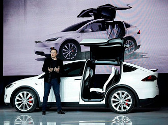 Musk apresenta o Model X