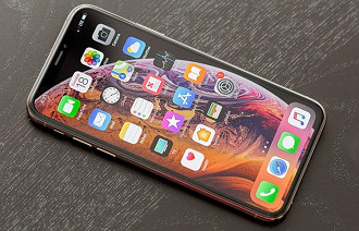 iPhone XS