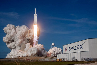 Falcon Heavy.