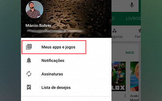 O menu lateral pode ser acessado clicando nos três risquinhos na caixa de pesquisa