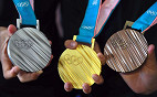 Medalhas Olímpicas em 2020 em Tóquio serão confeccionadas a partir de aparelhos reciclados Medalhas Olímpicas em 2020 em Tóquio serão confeccionadas a partir de aparelhos reciclados
