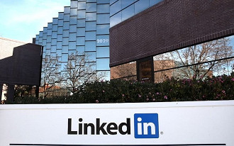 Microsoft ajuda LinkedIn a lançar serviço de streaming de vídeo ao vivo.