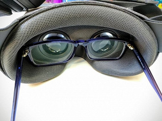 Óculos de grau e óculos VR