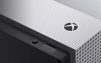 Microsoft  irá lançar Xbox One S sem disco em 7 de maio.