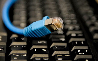 Brasil registra aumento de 6,32% na banda larga fixa.