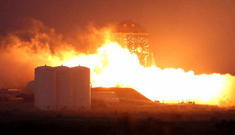 SpaceX: Veículo espacial Starhopper realiza primeira viagem.