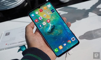 Huawei Mate 20 X pode ganhar versão 5G em outubro Huawei Mate 20 X pode ganhar versão 5G em outubro
