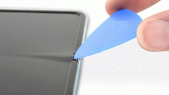Samsung Galaxy Fold apresenta vão de 7mm quando aberto Samsung Galaxy Fold apresenta vão de 7mm quando aberto