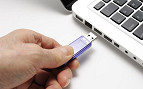 PC com armazenamento USB ou cartão SD não atualizará para a versão 1903 do Windows 10