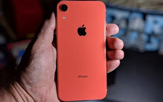 iPhone XR