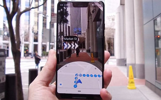 Google Maps AR sendo usado