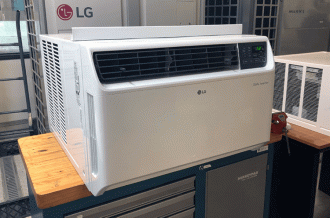 Lançamento da LG será anunciado entre setembro e outubro: novo ar-condicionado de janela contará com tecnologia DUAL Inverter e tensão de 127V.