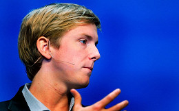 Cofundador do Facebook diz que está na hora de quebrar a empresa