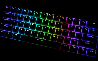 Muitos elogios a qualidade dos LEDs deste teclado.